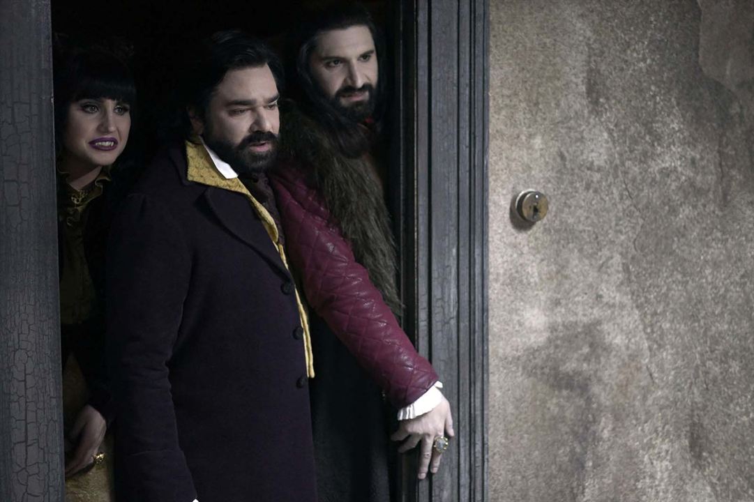 What We Do In The Shadows : Photo Natasia Demetriou, Kayvan Novak, Matt Berry