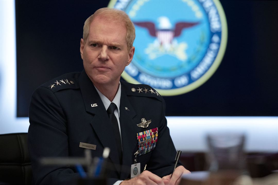 Space Force : Photo Noah Emmerich