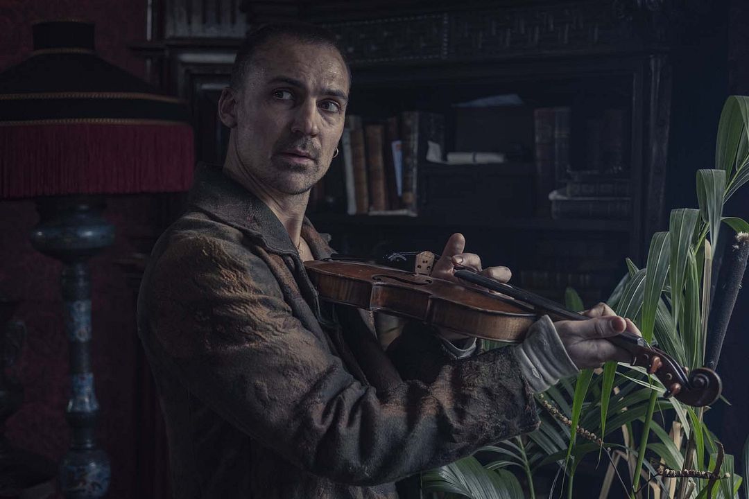 Les Irréguliers de Baker Street : Photo Henry Lloyd-Hughes - 31 sur 37