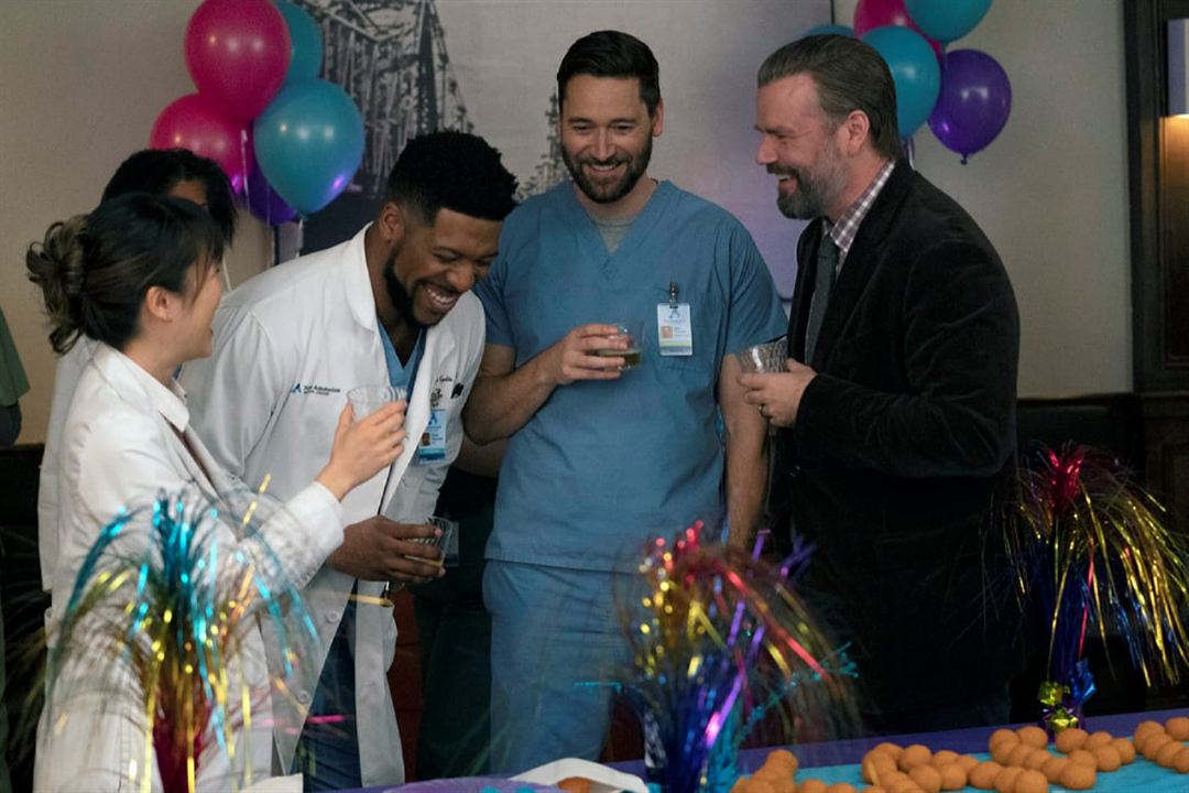 New Amsterdam (2018) : Photo Ryan Eggold, Tyler Labine, Jocko Sims, Christine Chang