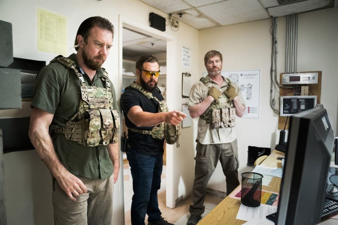 SEAL Team : Photo Tyler Grey, A.J. Buckley, Scott Fox