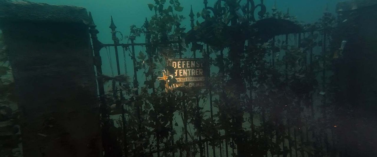 The Deep House : Photo
