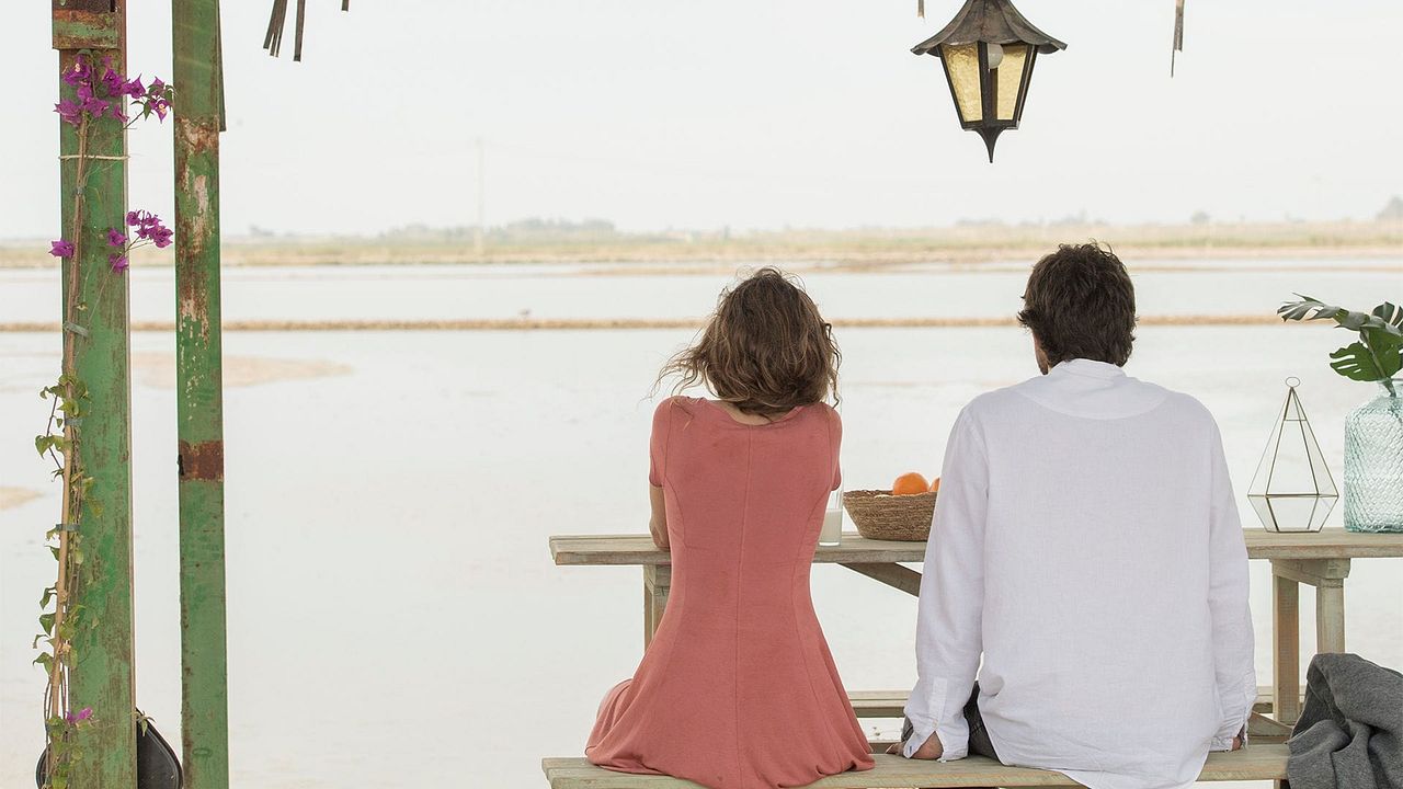 Poster El Embarcadero / The Pier saison 1 - Affiche 15 sur 17 - AlloCiné