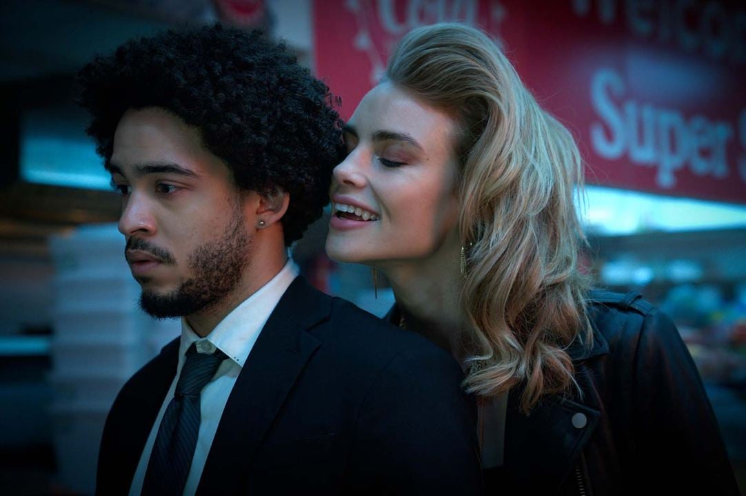 Night Teeth : Photo Jorge Lendeborg Jr., Lucy Fry