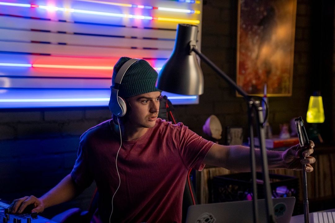 Death To 2021 : Photo Joe Keery