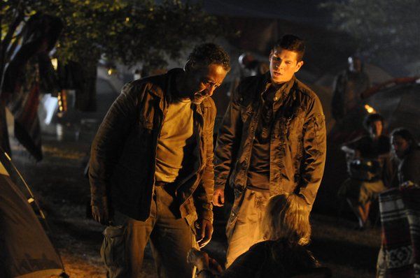 Revolution (2012) : Photo JD Pardo, Giancarlo Esposito