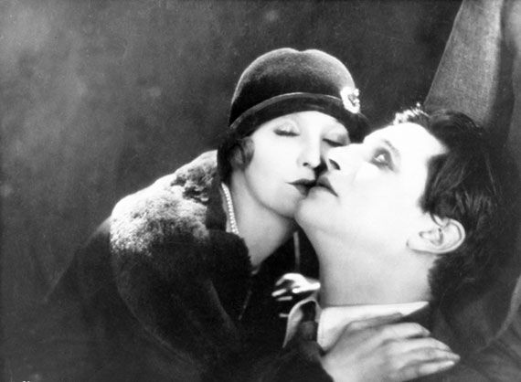 The Lodger: A Story of the London Fog : Photo