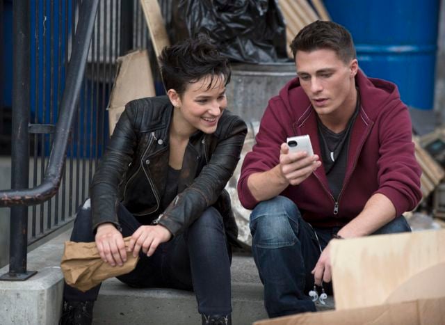 Arrow : Photo Colton Haynes, Bex Taylor-Klaus