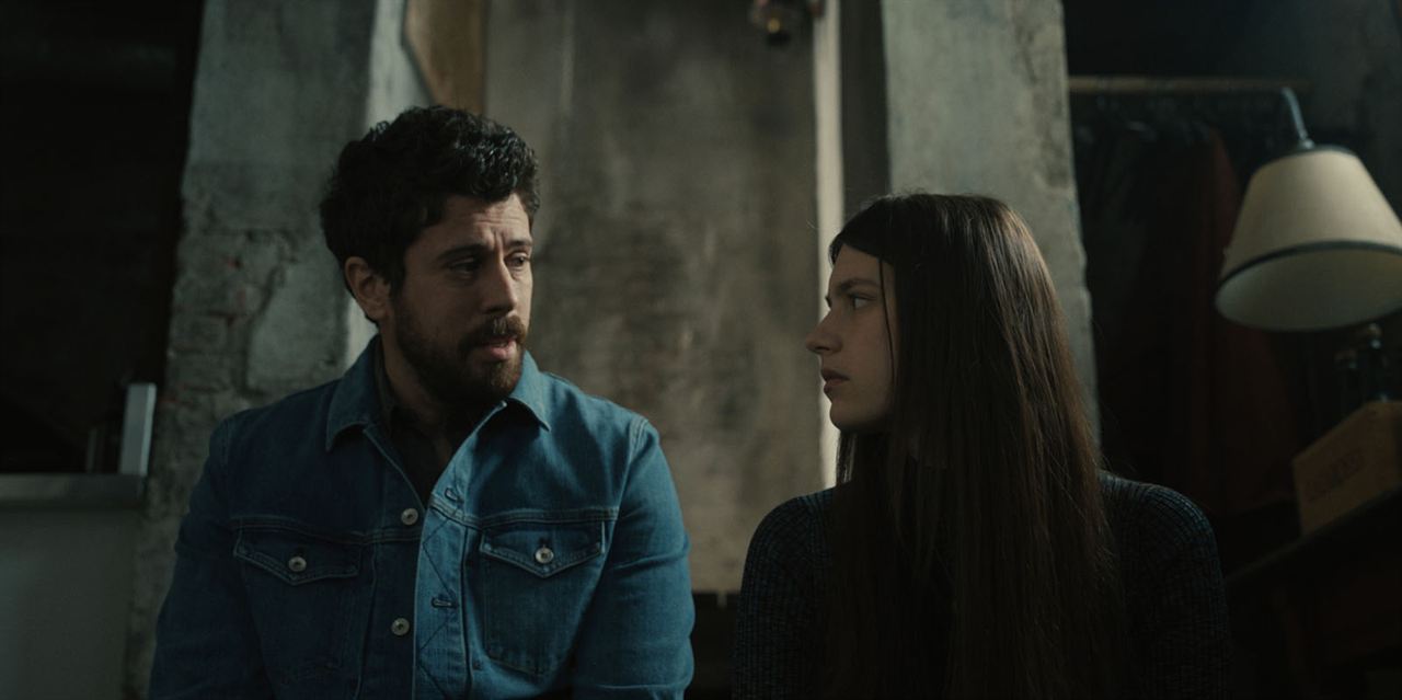 Servant : Photo Toby Kebbell, Nell Tiger Free