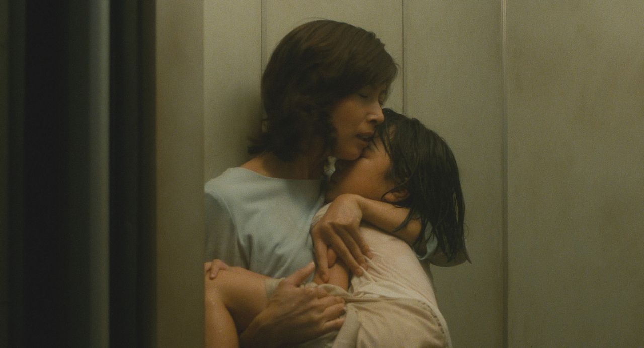 Dark Water : Photo Rio Kanno, Hitomi Kuroki