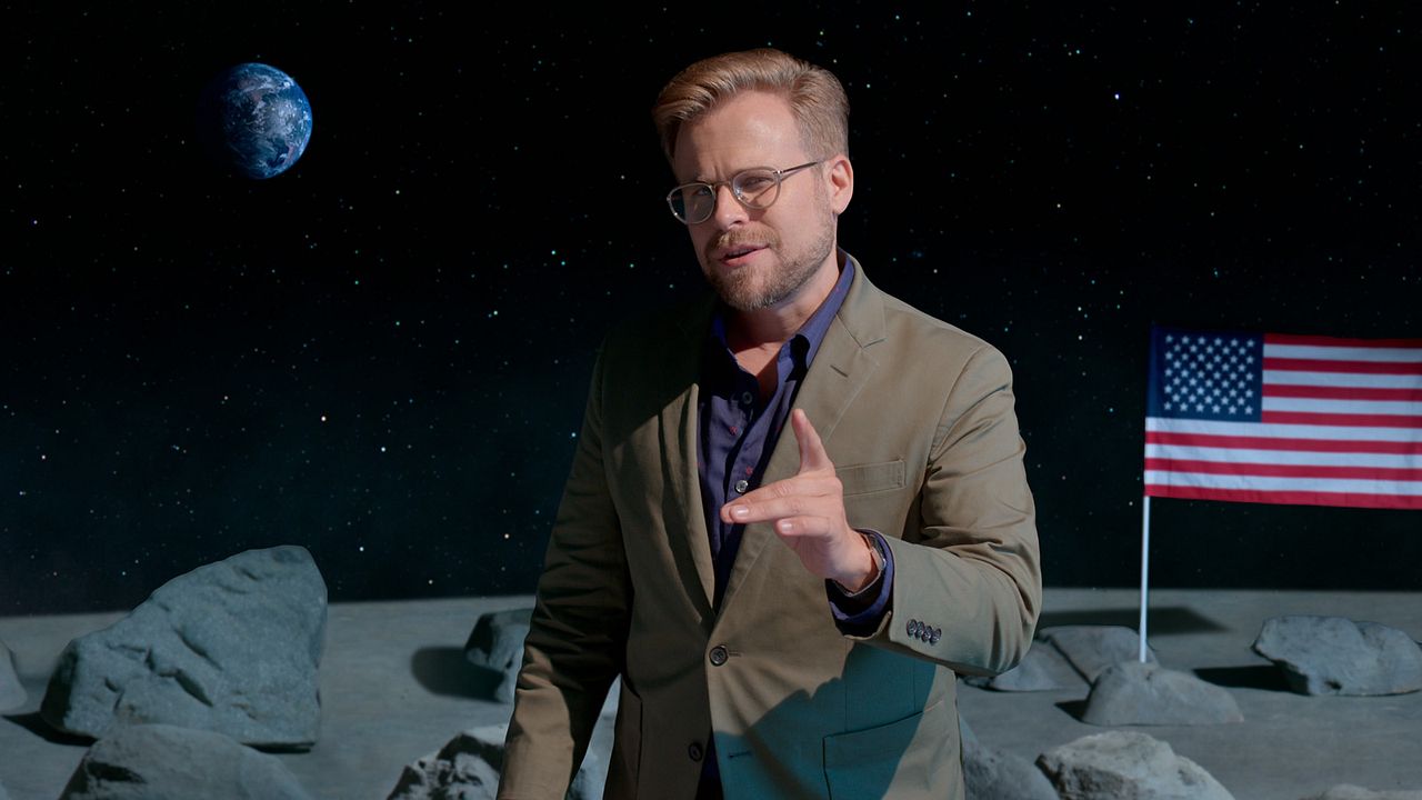 Photo Adam Conover