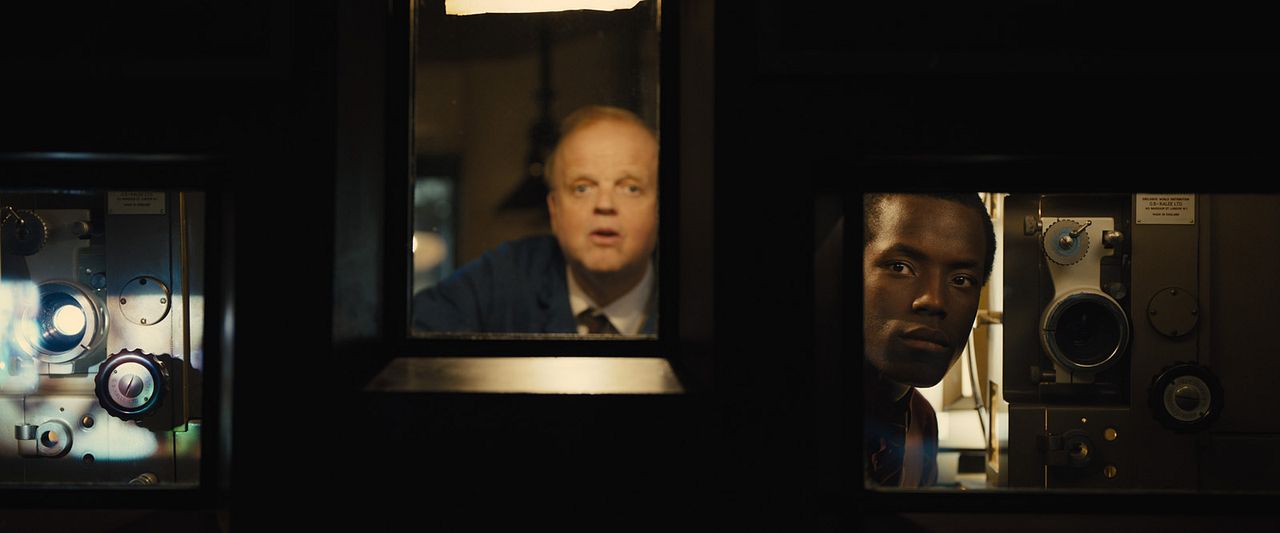 Empire Of Light : Photo Toby Jones, Micheal Ward