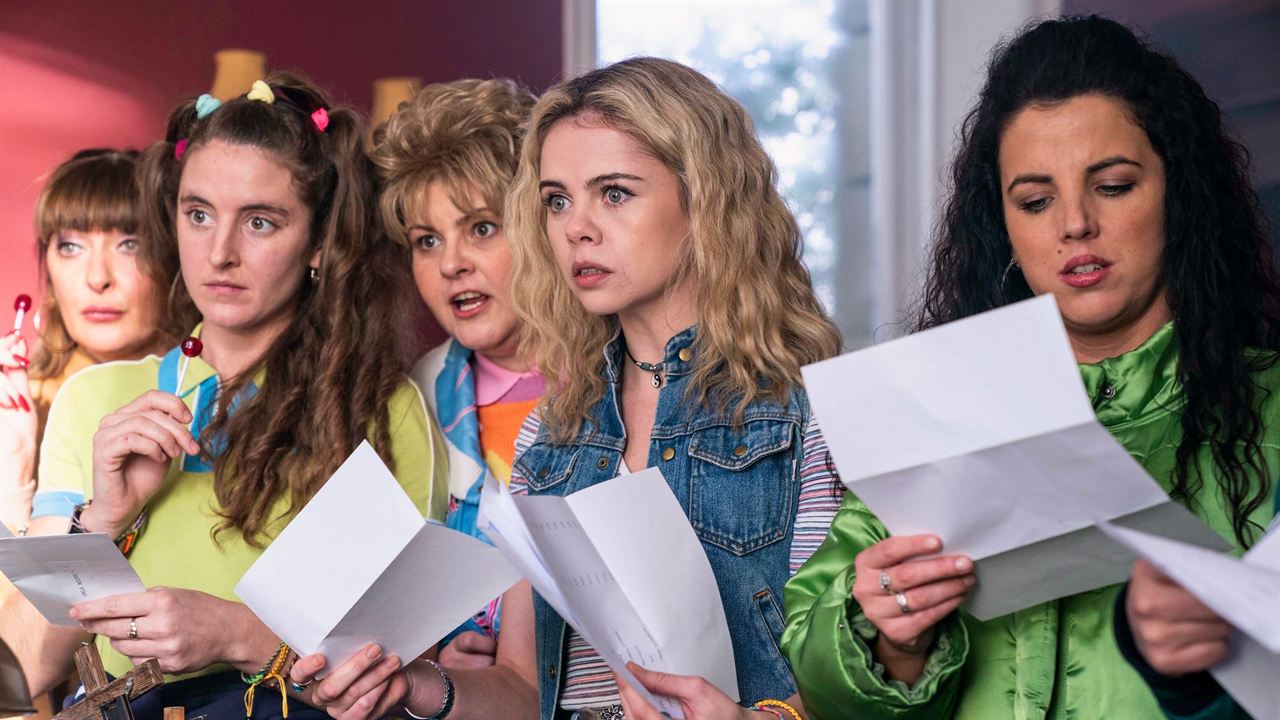 Derry Girls : Affiche