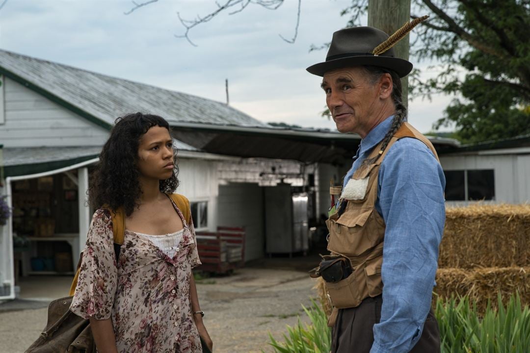 Bones and All : Photo Mark Rylance, Taylor Russell