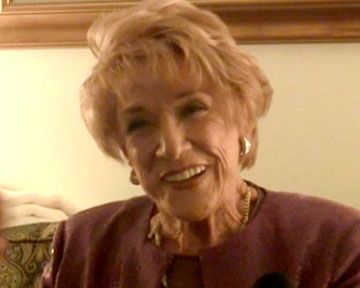 AlloCiné s'est rendu sur le tournage des "Feux de l'amour" à Los Angeles en septembre 2010. Entrez dans les coulisses du plus célèbre soap du monde...