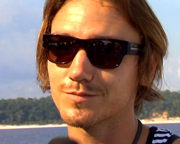 Les requins, leur protection et l'impact des "Seigneurs de la mer" vus par Rob Stewart...
