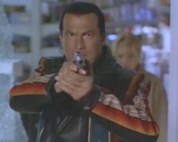 Menace toxique Trailer