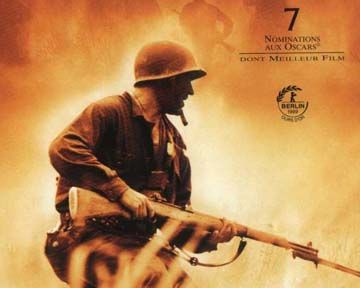 Saviez-vous que Terrence Malick a fait une pause de 20 ans entre son précédent film et "La Ligne rouge" ? Que le film est adapté d'un roman... déjà adapté au cinéma ? Que des séquences avec Gary Oldman et Mickey Rourke ont été coupées au montage ?