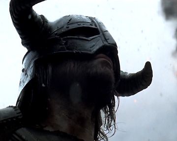 Un monde totalement ouvert incroyablement immersif à explorer selon vos envies. Une direction artistique sidérante de beauté : bienvenue dans le fabuleux univers Heroic Fantasy du jeu Skyrim.