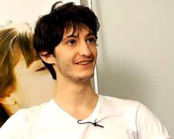 Pierre Niney - Portrait d'un jeune acteur.