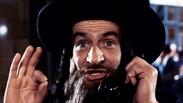 "C'est qui le petit barbu qui pète un câble, là-bas ? Ben... C'est Louis !"