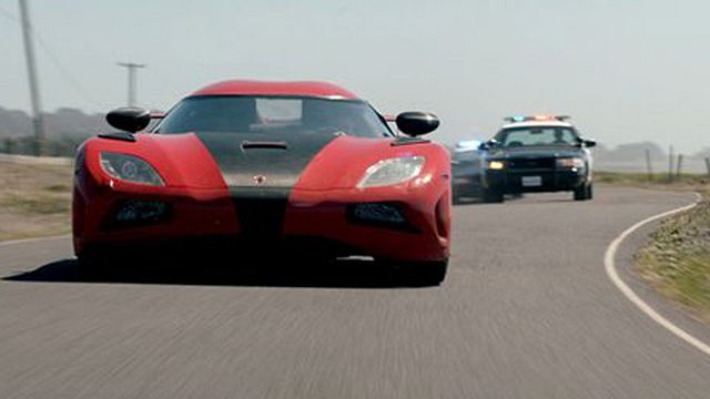"Vos papiers monsieur, vous avez dépassé la limite de vitesse autorisée !"