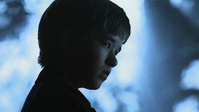 "HD-4, tu peux faire mes devoirs s'il te plait ? Ils seront terminés dans 2 secondes, monsieur."