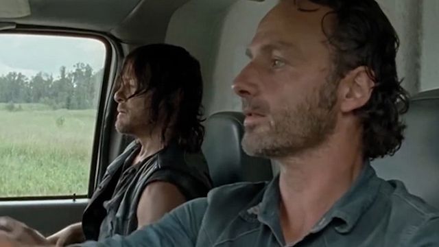 Le compte YouTube 43eyes a publié une vidéo mash-up à la croisée de la série horrifique The Walking Dead avec le célèbre feuilleton britannique Benny Hill !