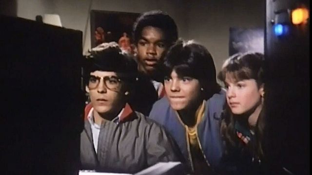 En DVD chez Elephant Films.Coffrets Saison 1 disponible dès le 5 octobre 2016.