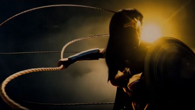 Instaurée à la sortie de Wonder Woman, cette introduction précédera tous les films Warner/DC postérieurs.
