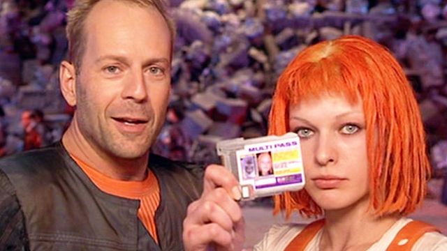 Michel &amp; Michel sortent leur multipass et célèbrent la SF selon Luc Besson, avec les faux raccords du film-culte de 1997. Super green !