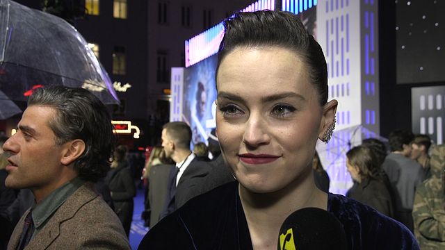 Daisy Ridley, John Boyega, Oscar Isaac, Kelly Marie Tran, J.J. Abrams, Billy Dee Williams, Ian McDiarmid, Domhall Gleeson... Il y avait du très beau monde pour l'avant-première de "Star Wars - L'Ascension de Skywalker", et ils sont passés à notre micro, à l'heure de conclure l'histoire des Skywalker.
