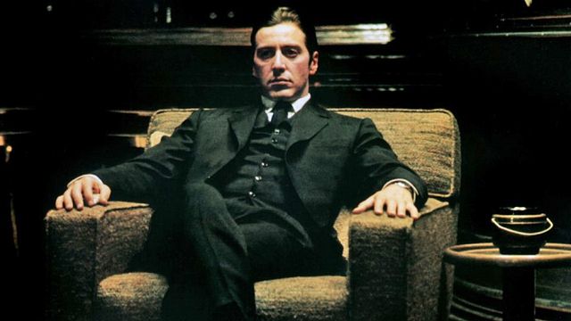 Francis Ford Coppola apparaît par erreur dans "Le Parrain 2". Vous en doutez ? Michel &amp; Michel ne craignent ni les balles, ni la mafia, ni la famille Corleone et dévoilent la vérité.