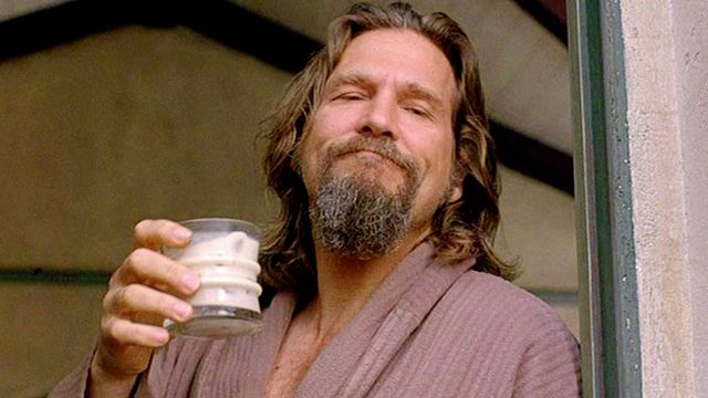 "Vous prenez quoi ? La même boisson que James Bond." - Top 5 des boissons qu'on associe direct à un héros de cinéma.
